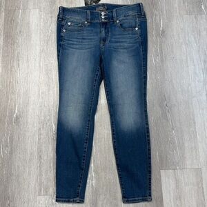 Torrid Medium Wash Mid Rise Skinny Jegging - New - Size 10 Short